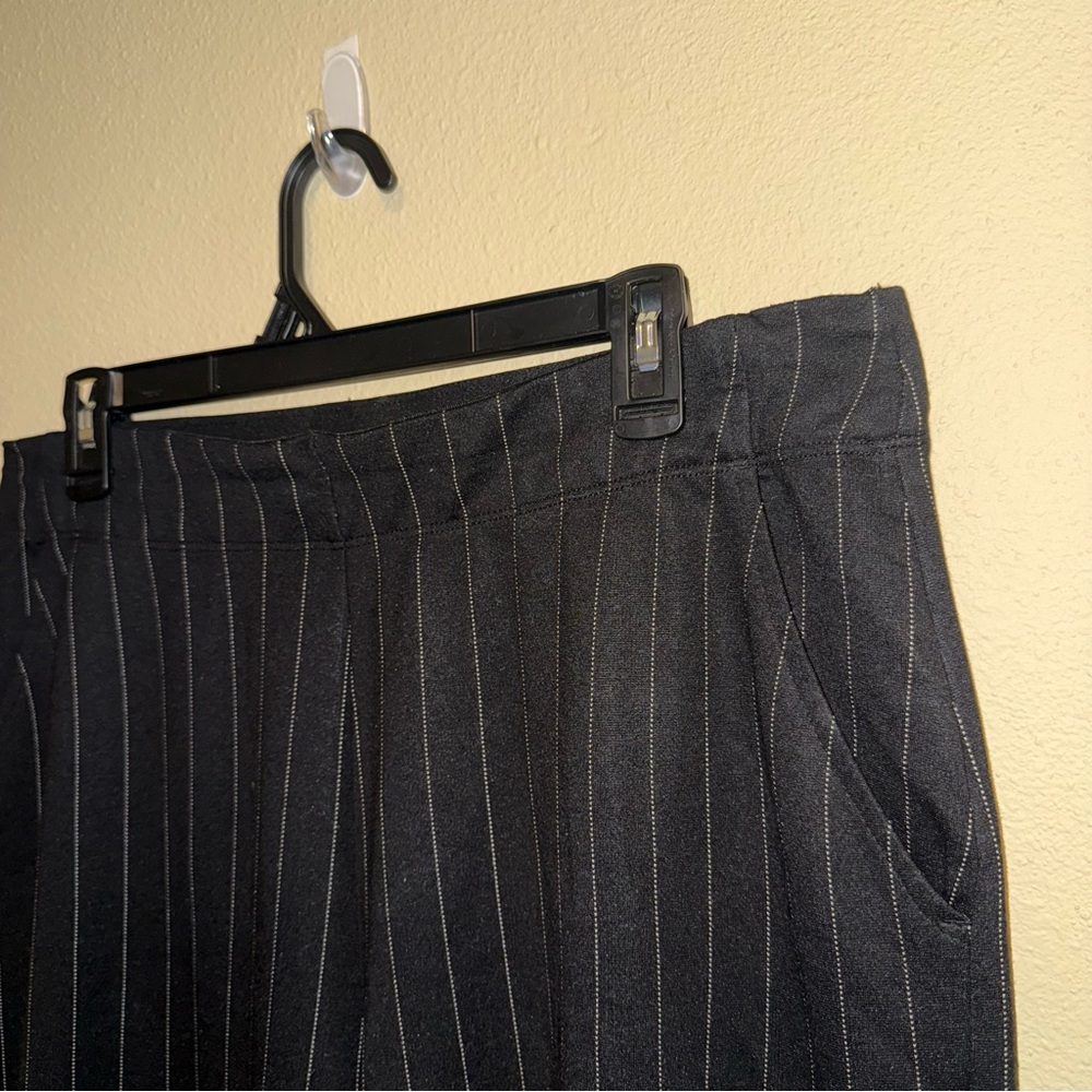 Max Studio Women’s Black White Stripe Wide Leg Pull On High Waist Trousers Sz XL